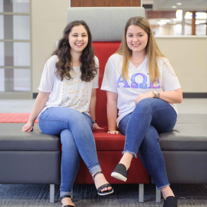 Julia Justus is a junior majoring in chemical engineering and minoring mathematics. Riley Boegel is a senior psychology major and biology minor. They are members of engineering and technical sciences sorority Alpha Omega Epsilon and roommates at UA. 