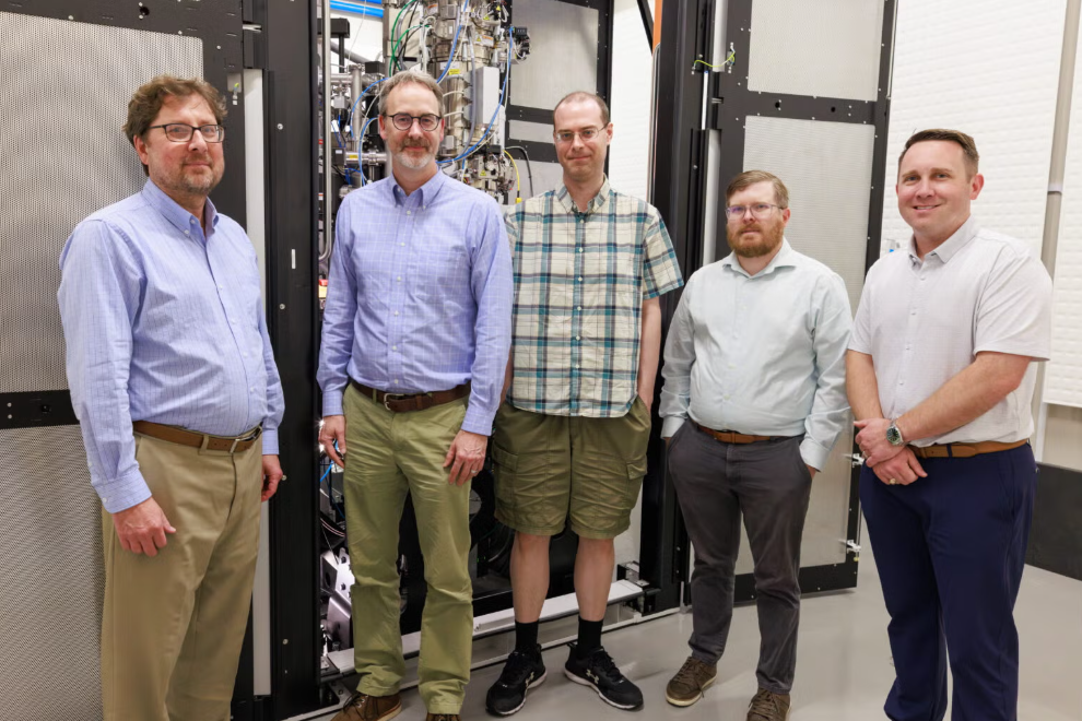 5 people in a lab